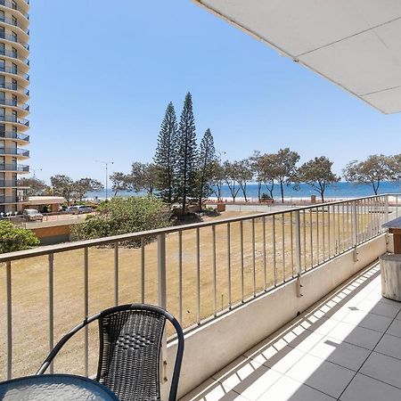 Suntower Holiday Apartments โกลด์โคสต์ ภายนอก รูปภาพ
