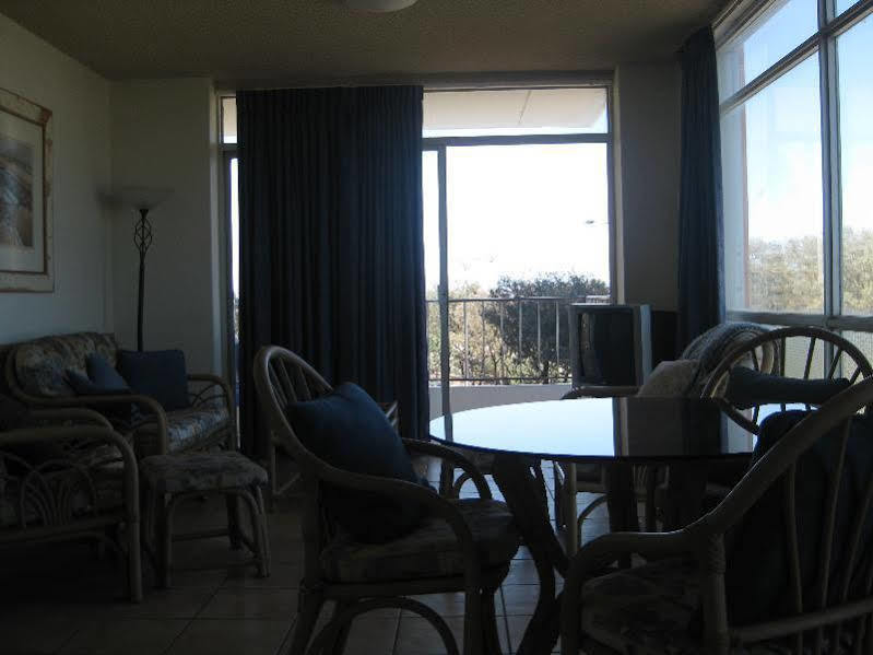 Suntower Holiday Apartments โกลด์โคสต์ ภายนอก รูปภาพ
